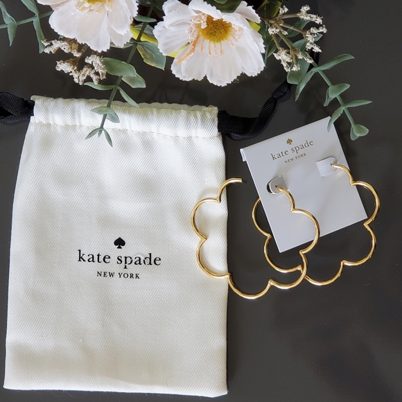 Kate Spade Scrunched Scallop Earrings